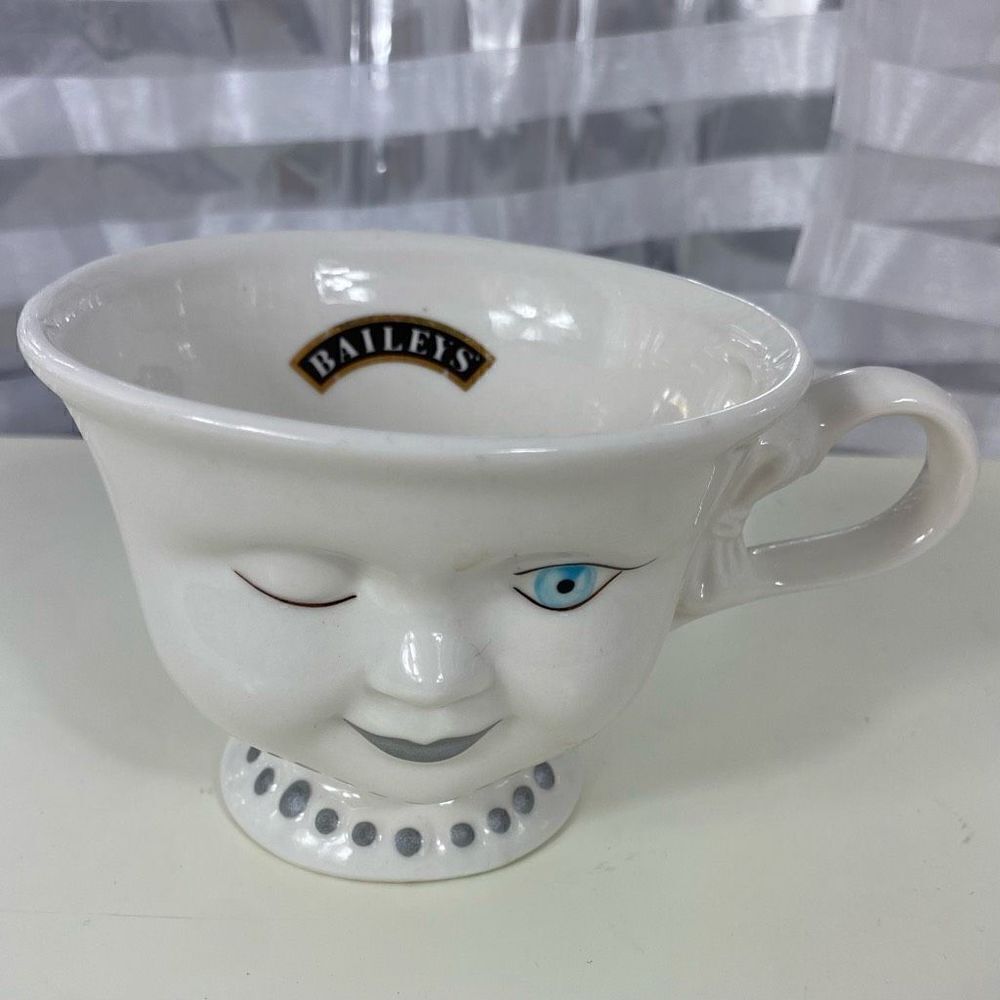 Baileys Irish Cream Winking Lady Teacup